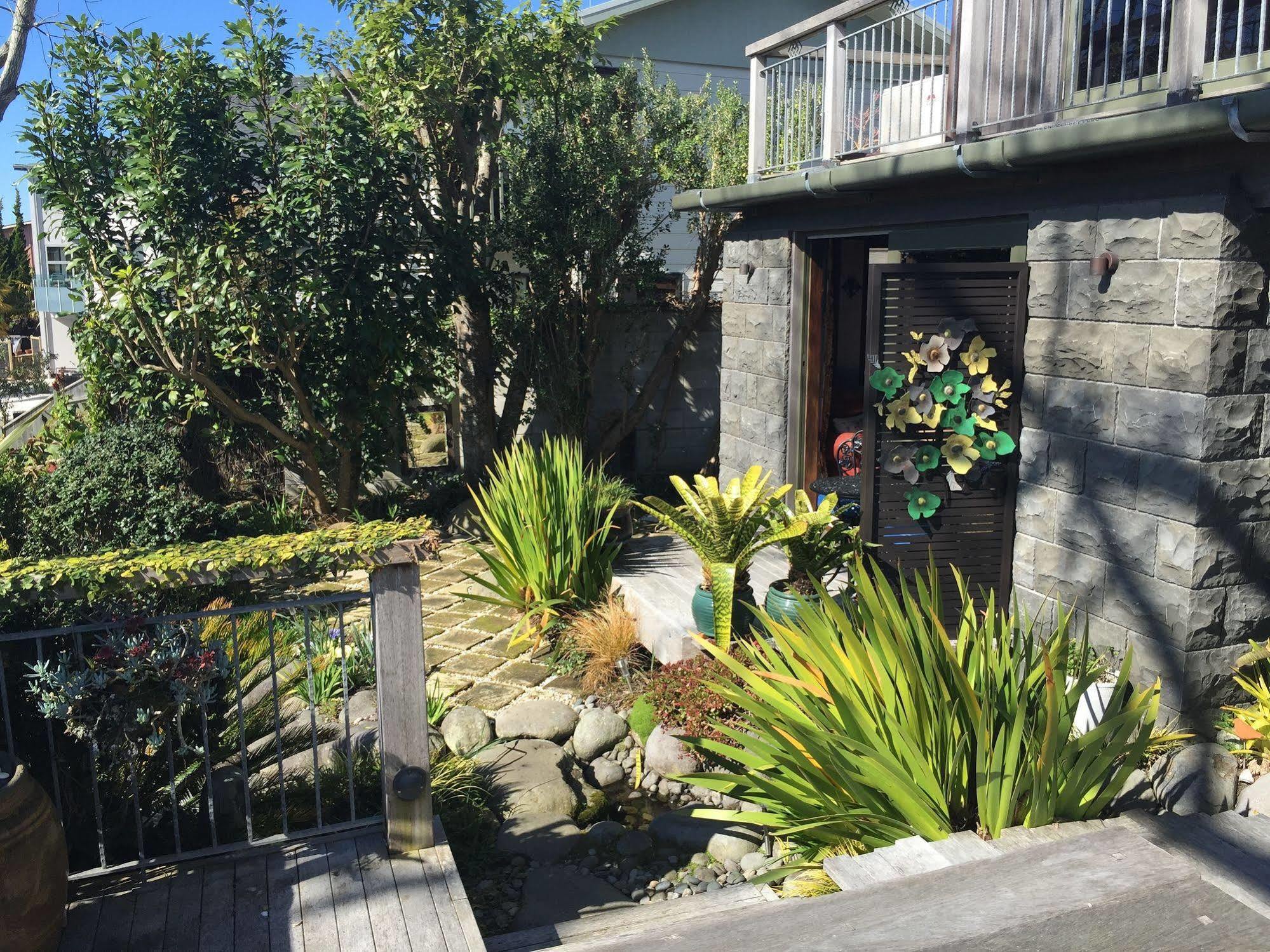 Matua Lodge Tauranga Buitenkant foto